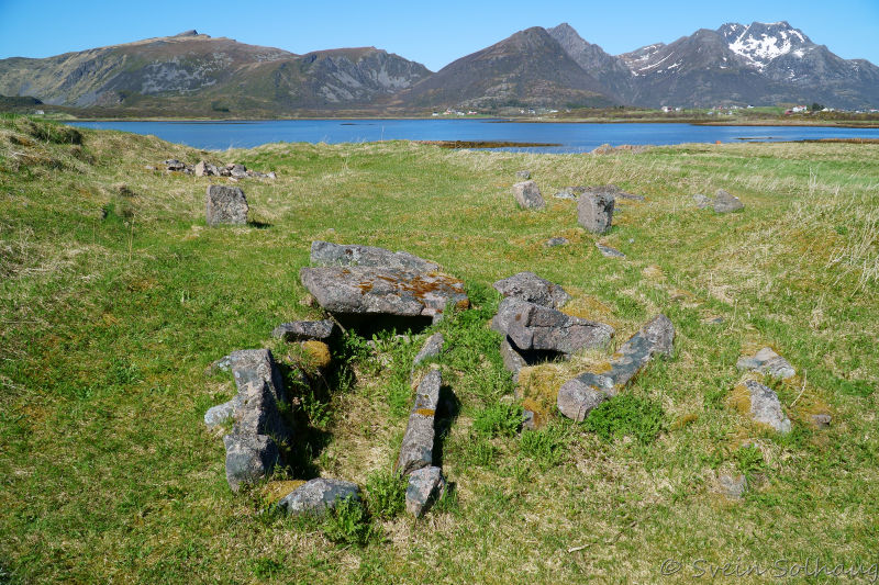 Gravkammer/steinkiste Gravkammer/steinkiste